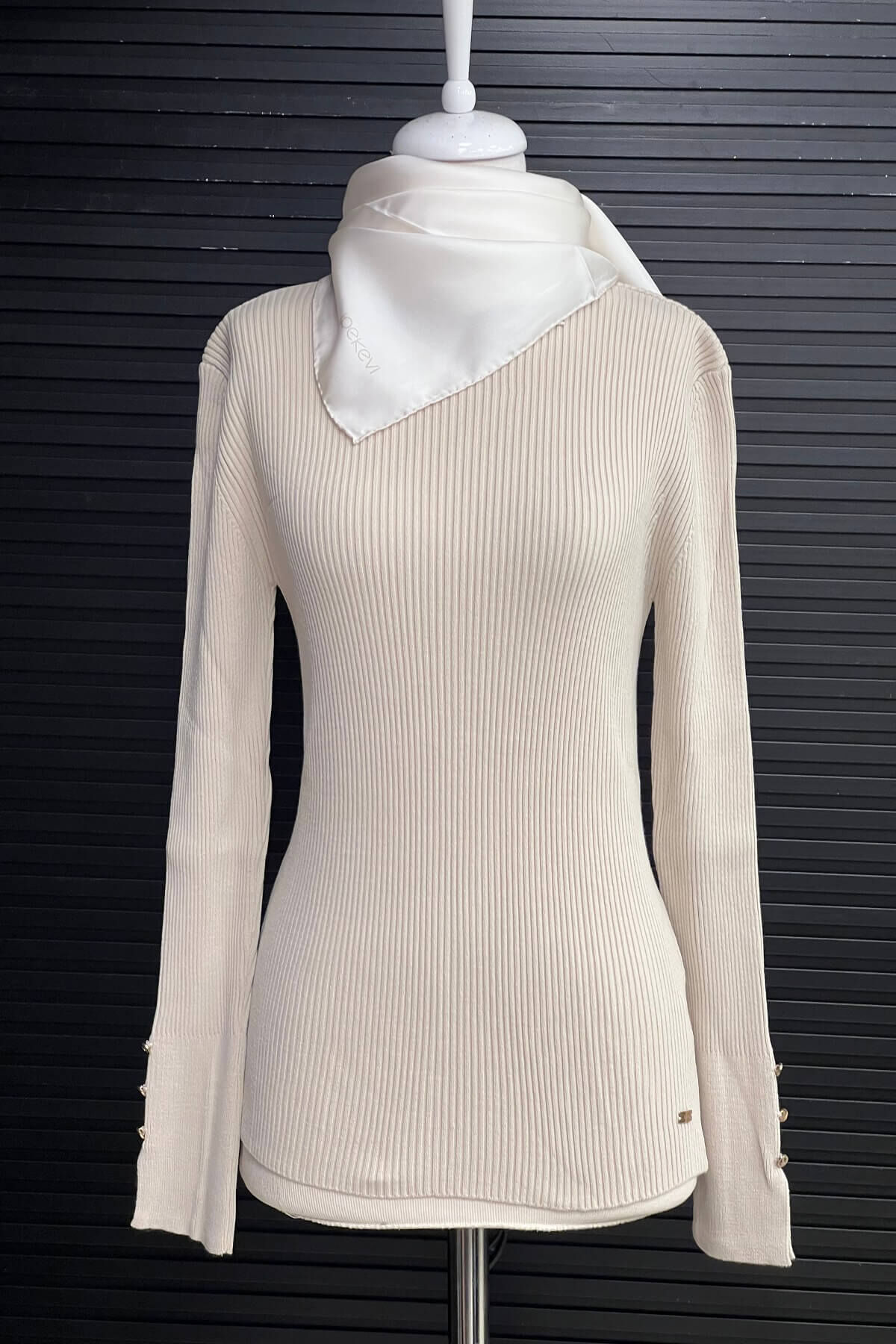 NPRİVE 34024 TUNİK