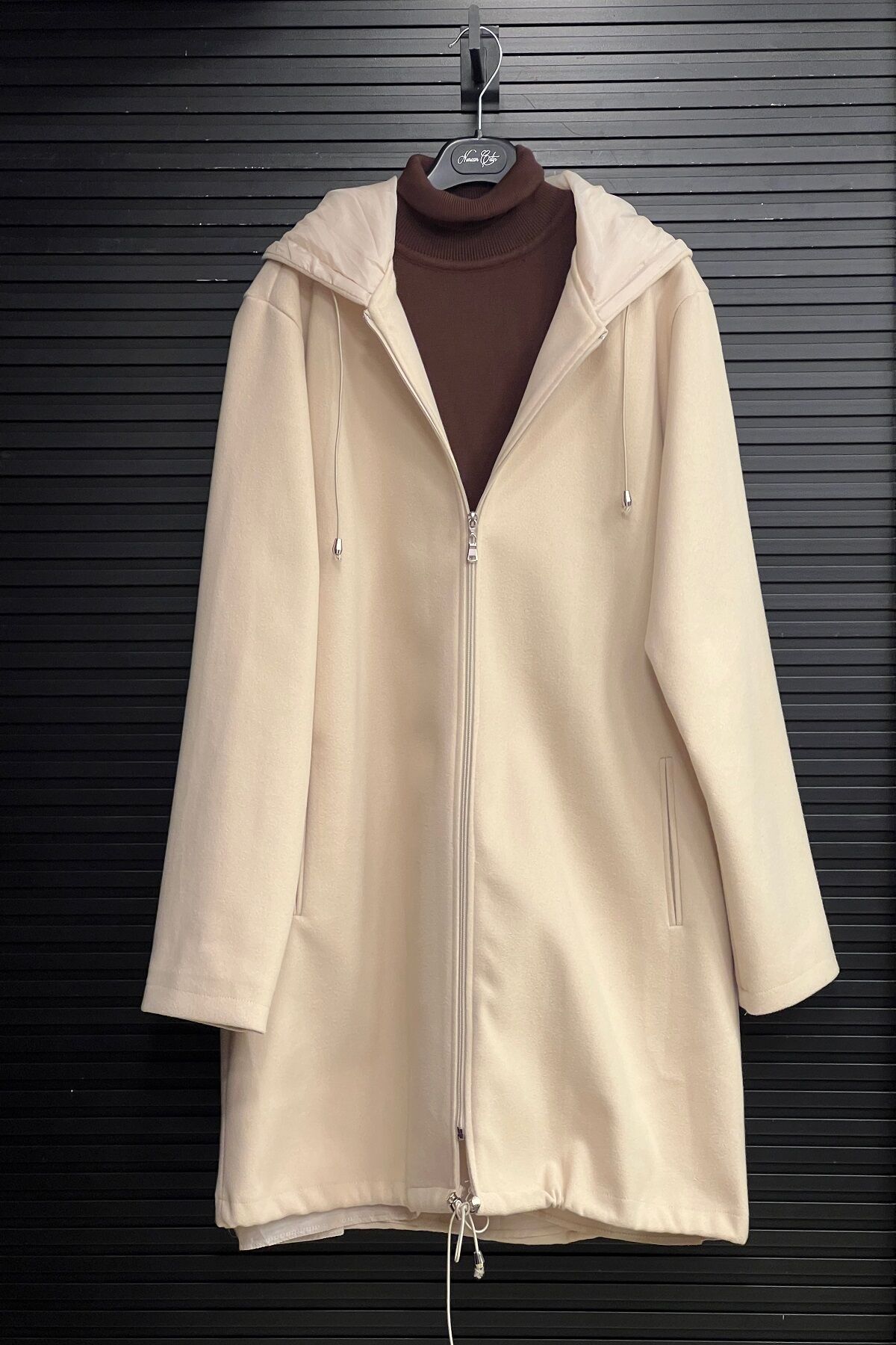 SEMS 2051 FERMUARLI KABAN